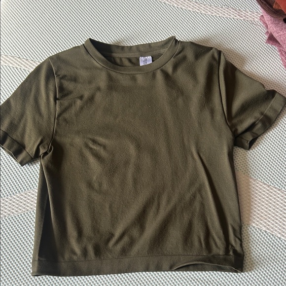 a new day Tops - a new day Olive Green Short Sleeve Crewneck Tee